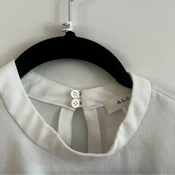 ALC Rose Long Sleeve Smocked Top in White Size 2 - Picture 6 of 9